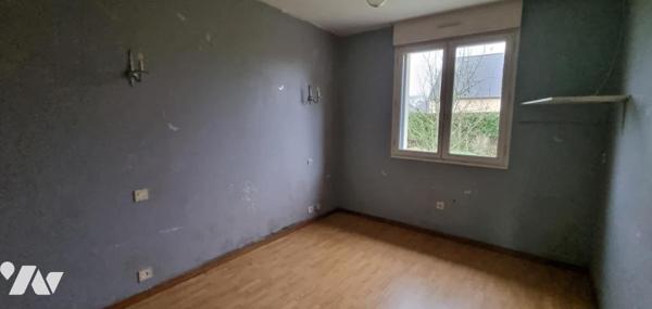 LA GUERCHE DE BGNE - Centre ville - Pavillon avec terrain