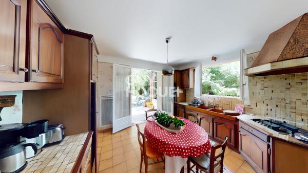 Maison spacieuse à vendre à Bagnols sur Cèze - Une opportunité à ne pas manquer !