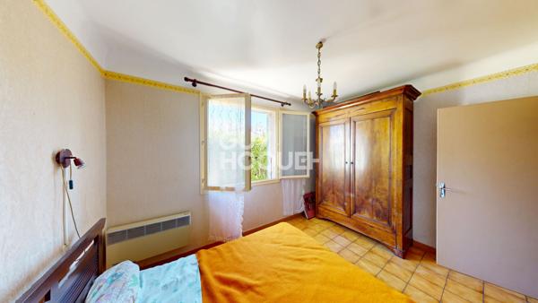 Maison spacieuse à vendre à Bagnols sur Cèze - Une opportunité à ne pas manquer !