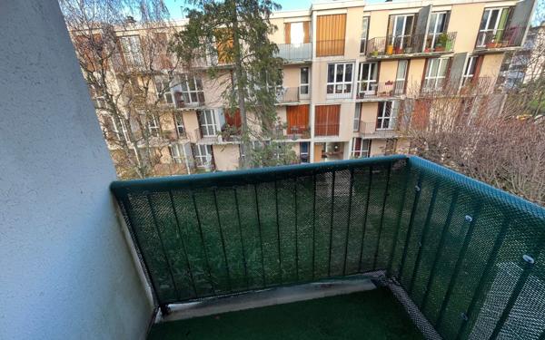 Appartement à louer    1 pièce • 32,97 m2 Antony