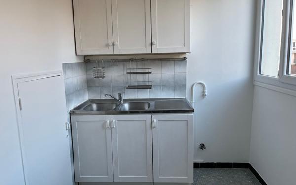 Appartement à louer    1 pièce • 32,97 m2 Antony