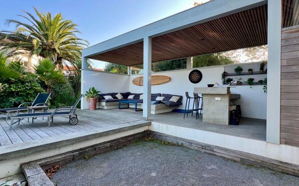 Maison à vendre    5 pièces • 180 m2 Saint-Jean-de-Luz
