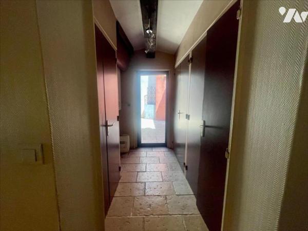 Appartement de 203 m² avec garage et terrasse