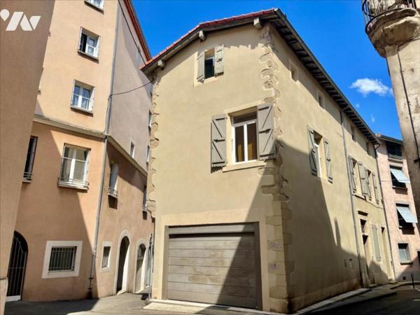 Appartement de 203 m² avec garage et terrasse