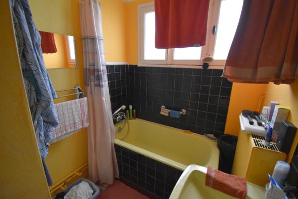 Petit Immeuble à vendre VARENNES VAUZELLES (58), 2 appartements, rentabilité nette possible 10,00 %