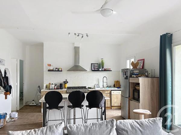 Appartement F3 à vendre  3 pièces - 82,40 m 2   AMELIE LES BAINS PALALDA  - 66