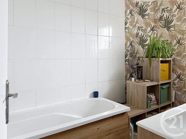 Appartement F3 à vendre  3 pièces - 82,40 m 2   AMELIE LES BAINS PALALDA  - 66