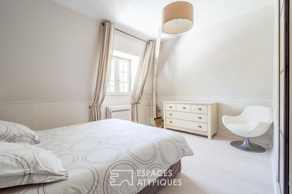 Élégante demeure familiale avec piscine et jardin paysager