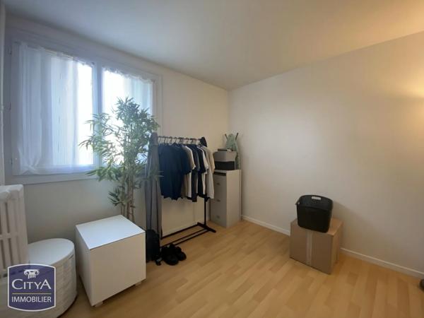 Appartement à vendre 3 pièces 68.04m² Allonnes (72700)