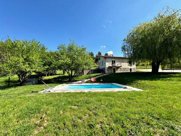 Entre mer et montagne : maison avec piscine, grand terrain et panorama d’exception
