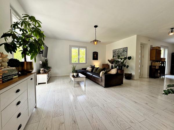 Entre mer et montagne : maison avec piscine, grand terrain et panorama d’exception