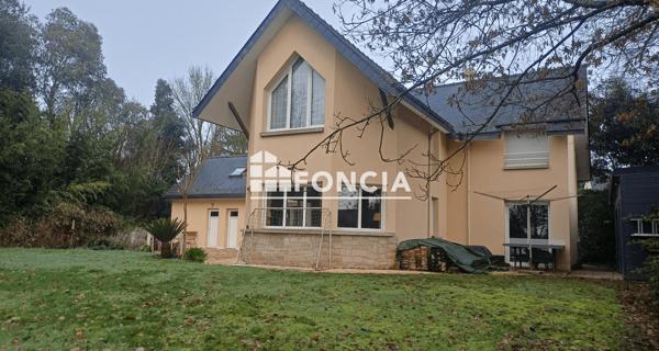 À vendre Maison 7 pièces 195 m² - Chartres-de-bretagne 35131