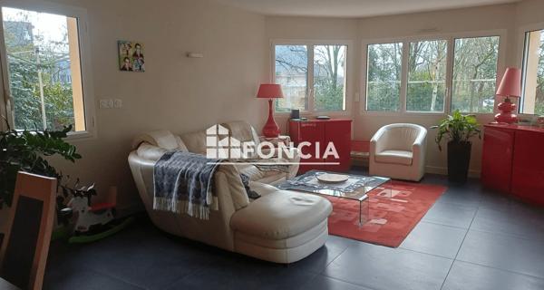 À vendre Maison 7 pièces 195 m² - Chartres-de-bretagne 35131