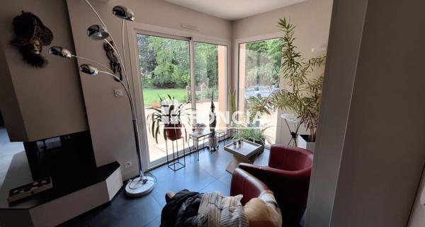 À vendre Maison 7 pièces 195 m² - Chartres-de-bretagne 35131