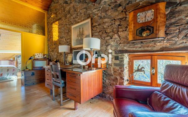 Maison à vendre    8 pièces •  Saint-Martin-en-Haut