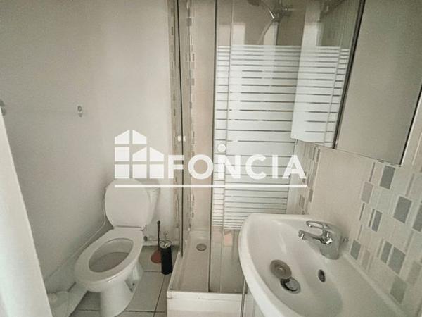 Location Studio 14.29 m² - 6 RUE SAINTE ADELAIDE Versailles 78000