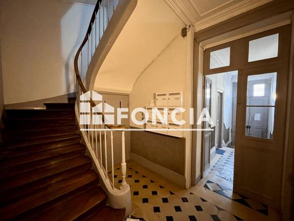 Location Studio 14.29 m² - 6 RUE SAINTE ADELAIDE Versailles 78000