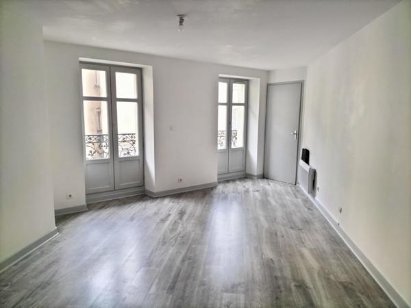 Appartement 3 pièce(s) 2 chambre(s) 65 m²