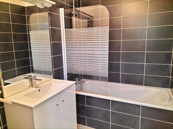 Appartement 3 pièce(s) 2 chambre(s) 65 m²