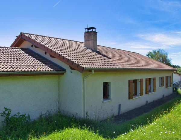 Montregard (43290) Maison de plain-pied 155 m² + dépendance 80m² + 7000m² de terrain