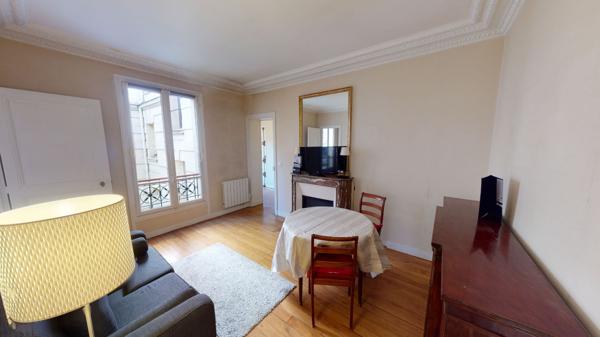Appartement meublé 2 pièces 44,79m 75018 PARIS Métro Lamarck