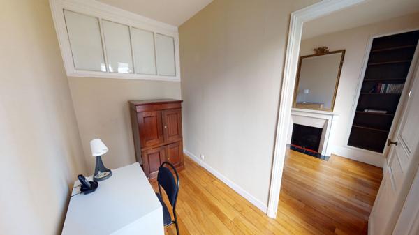 Appartement meublé 2 pièces 44,79m 75018 PARIS Métro Lamarck