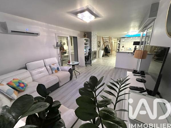 Maison à vendre 9 pièces 188 m² Saint-Amand-les-Eaux