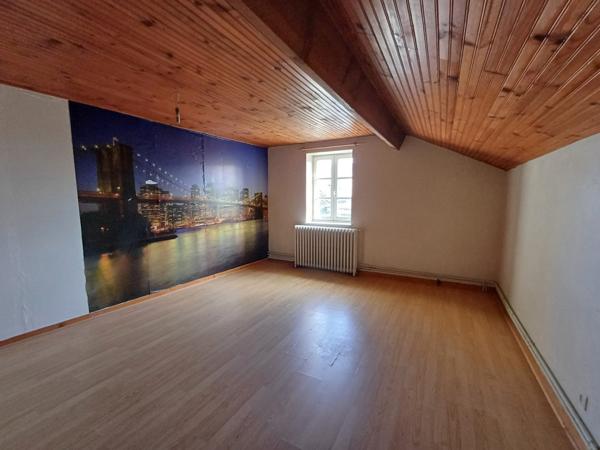 Maison  3 pièce(s)  2 chambre(s)  112 m²