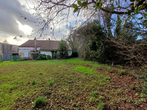 Maison  3 pièce(s)  2 chambre(s)  112 m²