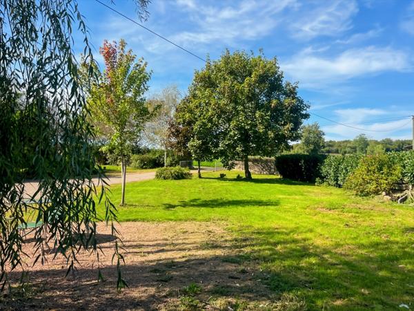 Fermette à vendre 5 pièces + dépendances proche de CHAROLLES (71) - 3200 m²