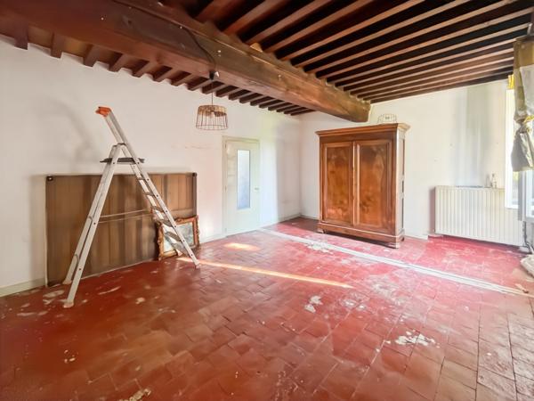 Fermette à vendre 5 pièces + dépendances proche de CHAROLLES (71) - 3200 m²