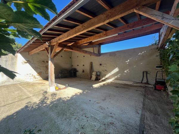 Fermette à vendre 5 pièces + dépendances proche de CHAROLLES (71) - 3200 m²