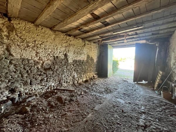 Fermette à vendre 5 pièces + dépendances proche de CHAROLLES (71) - 3200 m²