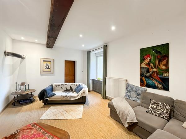 Fermette à vendre 5 pièces + dépendances proche de CHAROLLES (71) - 3200 m²