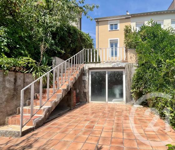 Maison à vendre  6 pièces - 129,30 m 2   L ETRAT  - 42