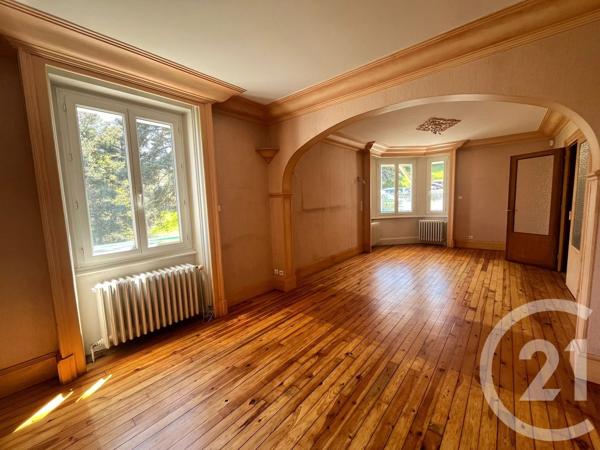 Maison à vendre  6 pièces - 129,30 m 2   L ETRAT  - 42
