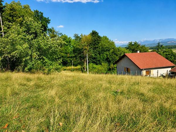 Terrain Gillonnay 888 m2