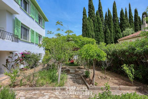 Villa d’architecte années 60 avec jardin méditerranéen