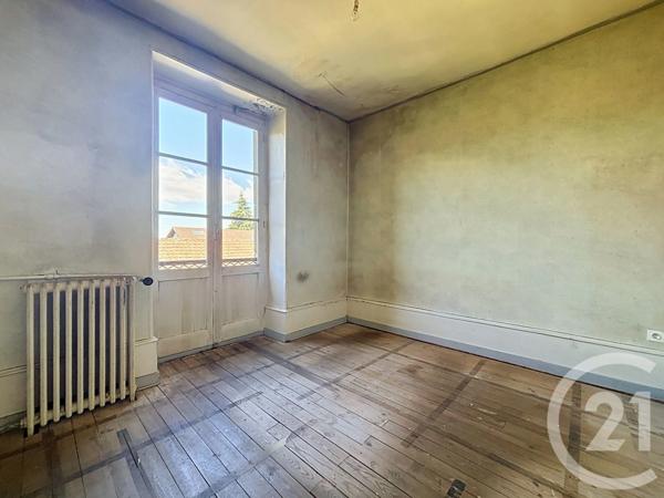 Maison à vendre  8 pièces - 330,02 m 2   ST JULIEN CHAPTEUIL  - 43