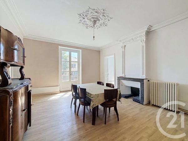 Maison à vendre  8 pièces - 330,02 m 2   ST JULIEN CHAPTEUIL  - 43
