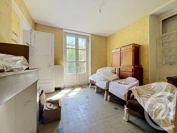 Maison à vendre  8 pièces - 330,02 m 2   ST JULIEN CHAPTEUIL  - 43