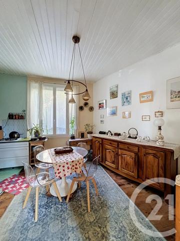Maison à vendre  6 pièces - 122,97 m 2   CLERMONT FERRAND  - 63