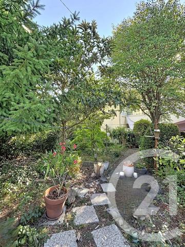 Maison à vendre  6 pièces - 122,97 m 2   CLERMONT FERRAND  - 63