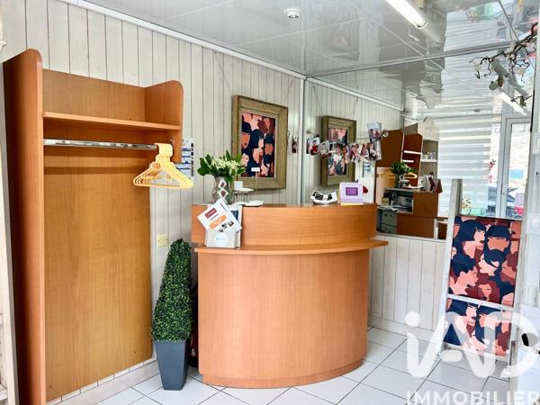 Esthétique, Coiffure​ à vendre 50 m² Saint-Léonard-de-Noblat