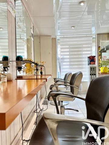 Esthétique, Coiffure​ à vendre 50 m² Saint-Léonard-de-Noblat