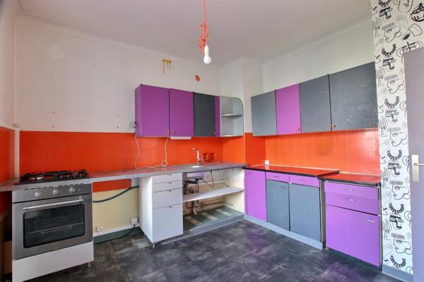 IMMEUBLE - PROCHE LA GLACIERE - 2 T3bis, jardin, garage double