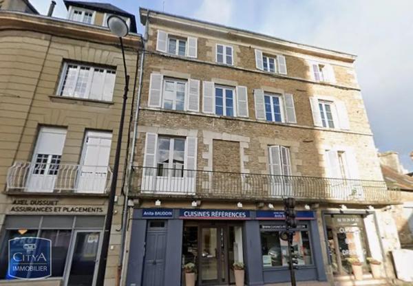 Appartement à louer 3 pièces 82m²