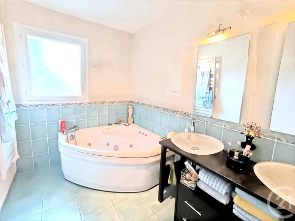 Maison à vendre  5 pièces - 108,64 m2 ANDERNOS LES BAINS - 33