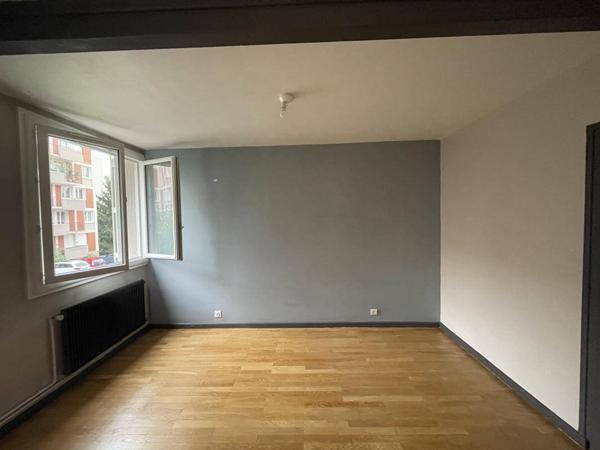 Appartement 5 pièces                                        - 69100 Villeurbanne Réf : 5542