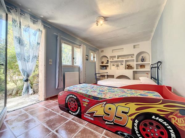 FREJUS, MAISON, 4 CHAMBRES, TERRASSE ET GARAGE